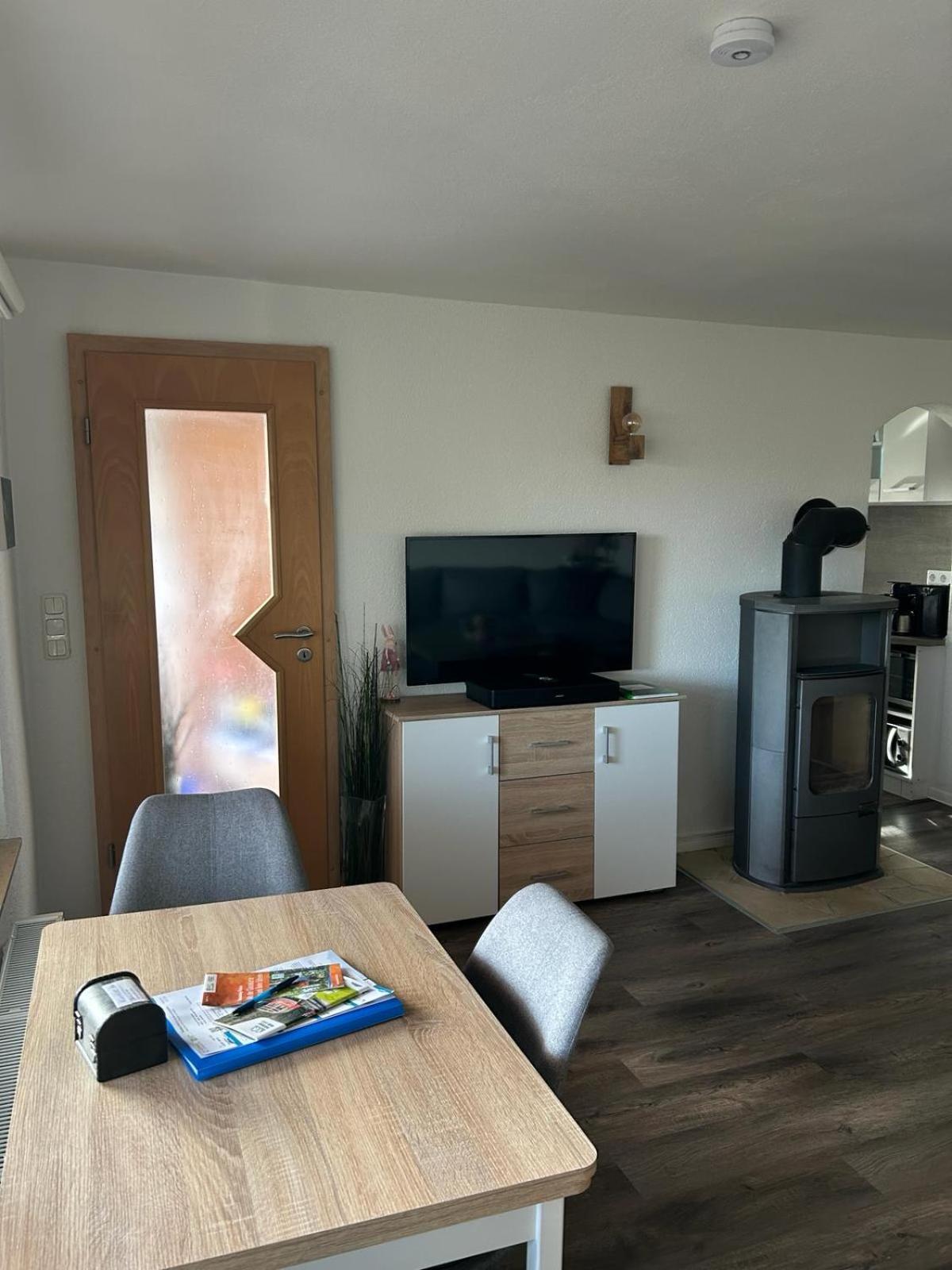 Bungalow Schwarzatalblick In Bad Blankenburg Ortsteil Boehlscheiben Kültér fotó